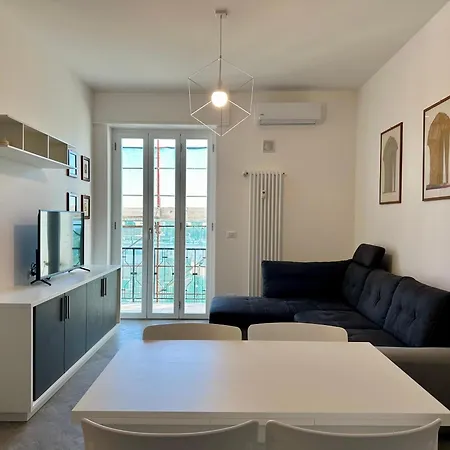 Casa Maestrale - Elegante Con Balcone Vista Mare Apartment Finale Ligure Exterior photo